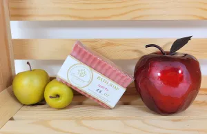 Apple Pie Soap
